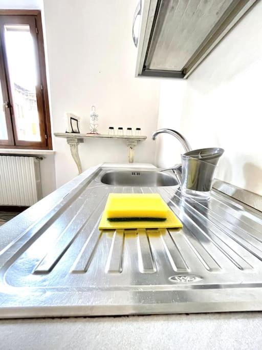 Apartment Under The Basilica Of Sant'Andrea Mantova Exterior photo