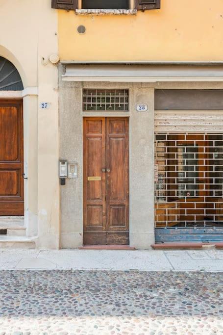 Apartment Under The Basilica Of Sant'Andrea Mantova Exterior photo