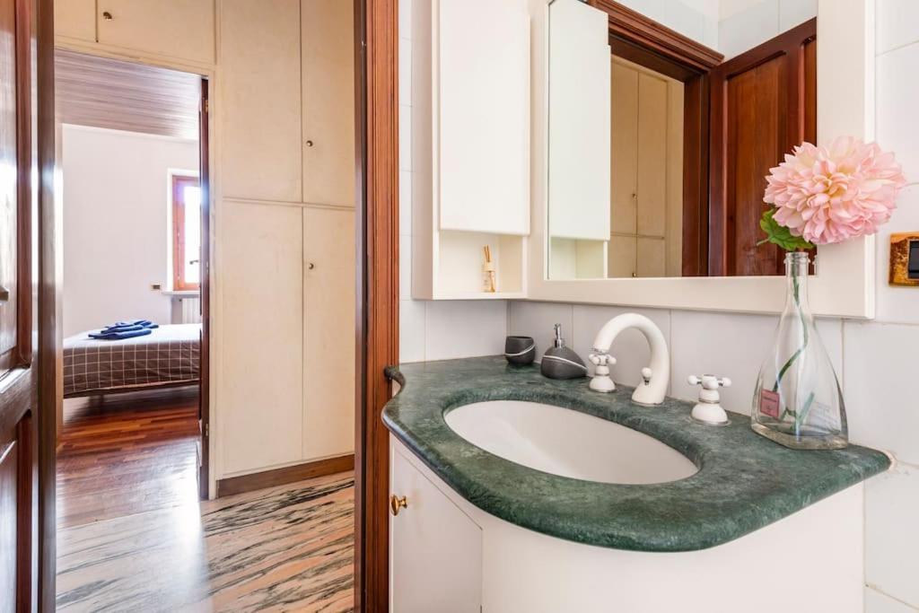 Apartment Under The Basilica Of Sant'Andrea Mantova Exterior photo